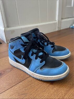 Nike Kids' Air Jordan 1 Mid - Black/University Blue